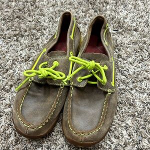 Twisted X Brown Driving Moccasin with Bright Neon Laces Sz 5 1/2 Youth